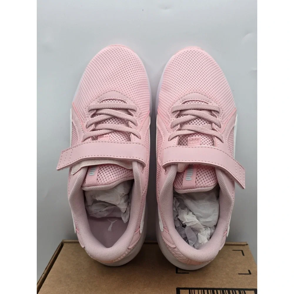 NEW Puma Children's‎ Twitch Runner Sneakers - Color Pink/White - Size 3 Child